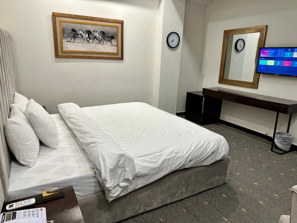 Mudan Hotel And Suite Islamabad Buitenkant foto